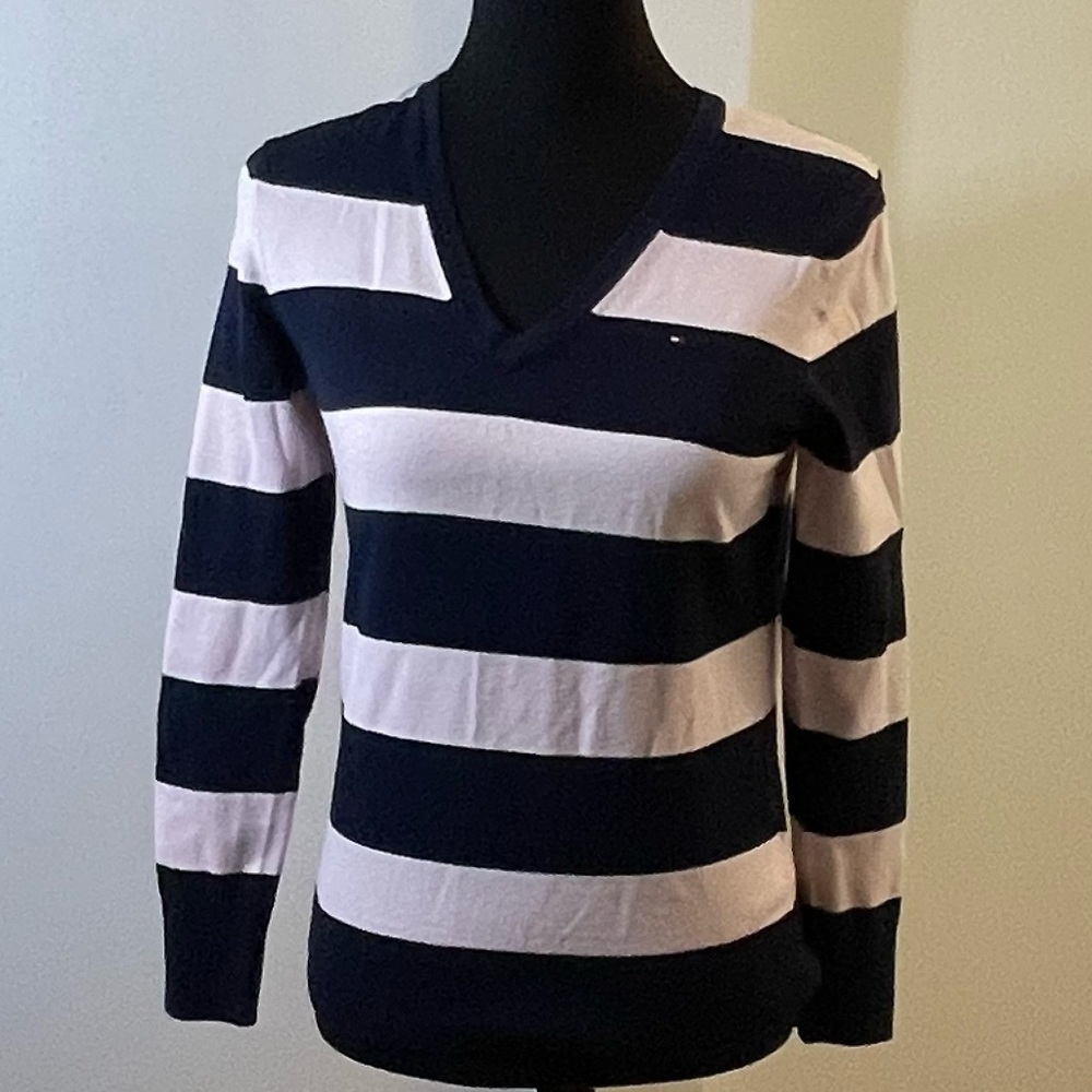 Women’s Tommy Hilfiger Sweater, Women Size M